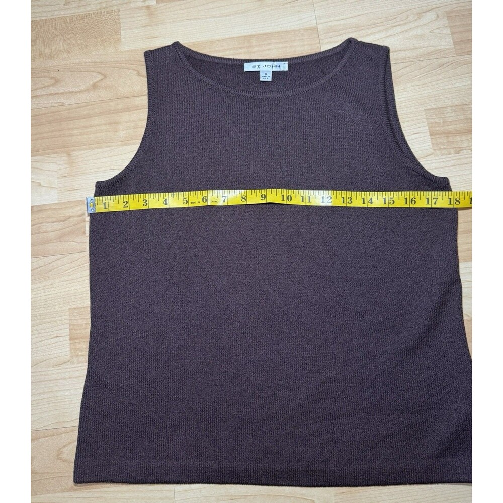 VTG . St. John Collection Women’s Classic Knit Top Size Small Brown Sleeveless - Picture 7 of 10